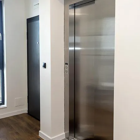 Cozy & Bright 2-br Flat Next To Grand Mall By Flat Mаnаger Apartment Varna