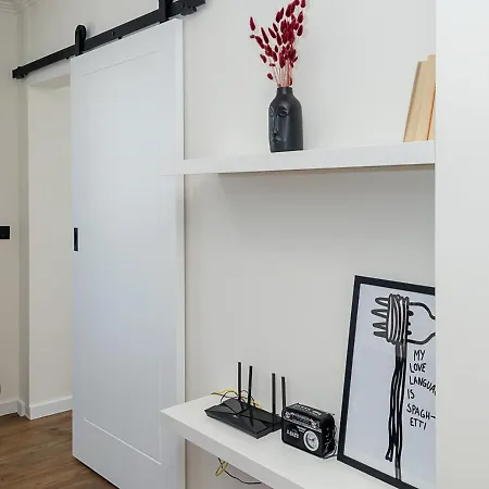 Cozy & Bright 2-br Flat Next To Grand Mall By Flat Mаnаger Apartment *