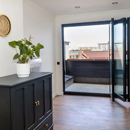 Cozy & Bright 2-br Flat Next To Grand Mall By Flat Mаnаger *