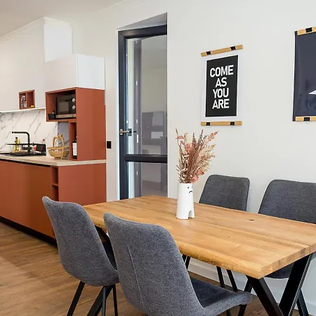 Апартамент Cozy & Bright 2-br Flat Next To Grand Mall By Flat Mаnаger