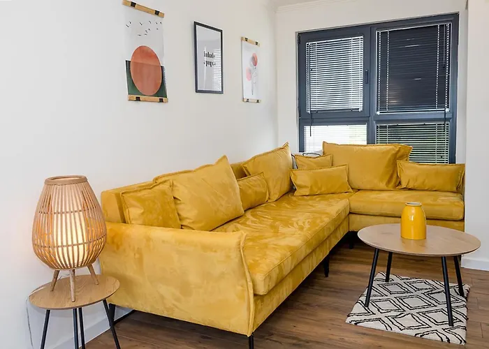 Апартамент Cozy & Bright 2-br Flat Next To Grand Mall By Flat Mаnаger Варна