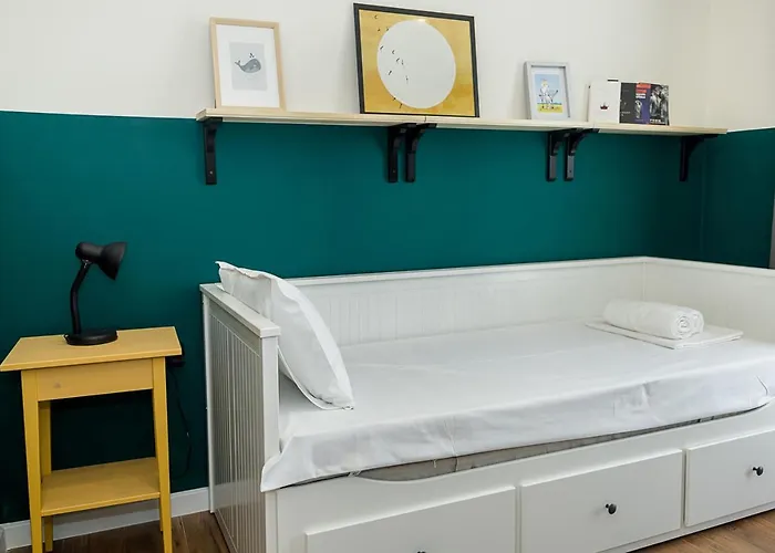 Апартамент Cozy & Bright 2-br Flat Next To Grand Mall By Flat Mаnаger *